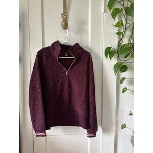 Xersion Women’s size large maroon sweater